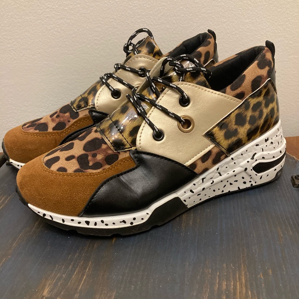 Cheetah wedge sneaker 8.5